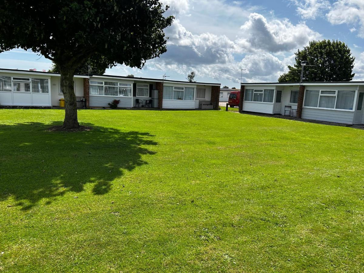 2 Bedroom Close To Holiday home