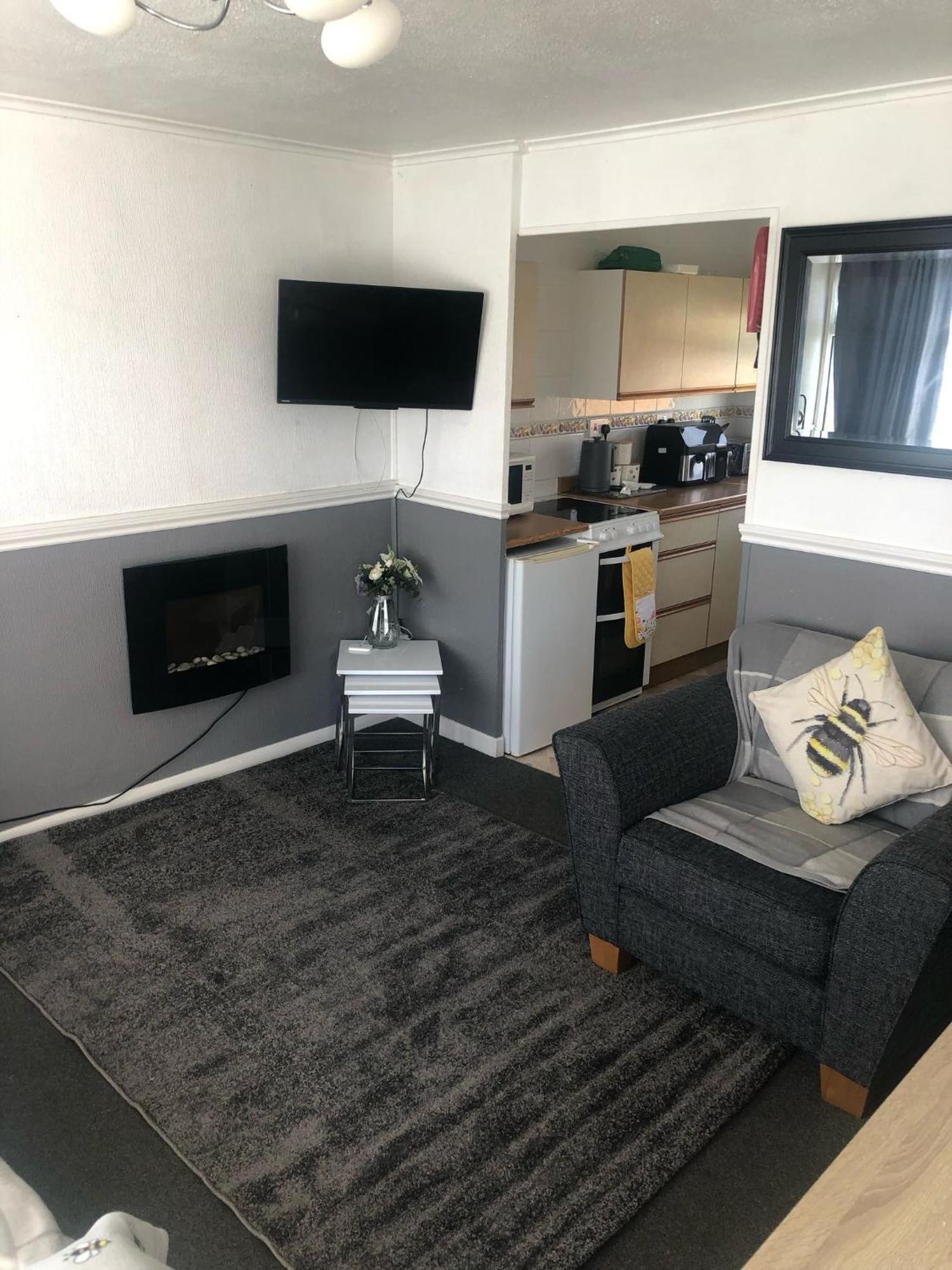 2 Bedroom Close To Holiday home Hemsby